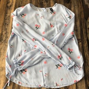 Divided H&M floral blouse